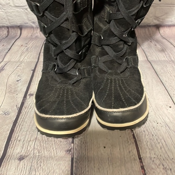 Sorel black suede, tall lace up winter boot size 7.5 - Picture 5 of 8